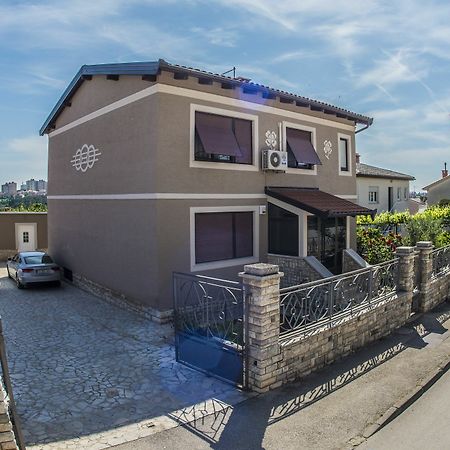 Diegos Apartments Pula Exterior photo