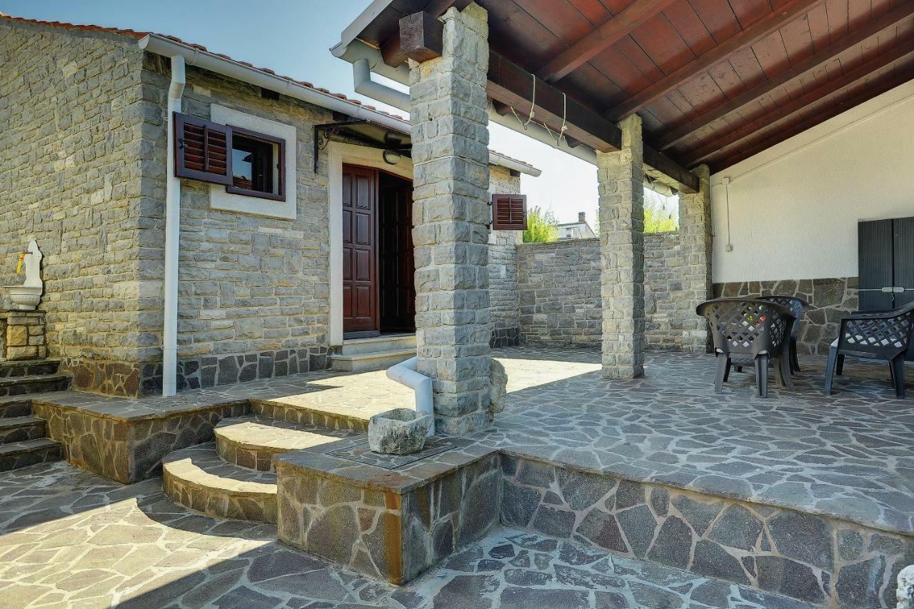 Diegos Apartments Pula Exterior photo